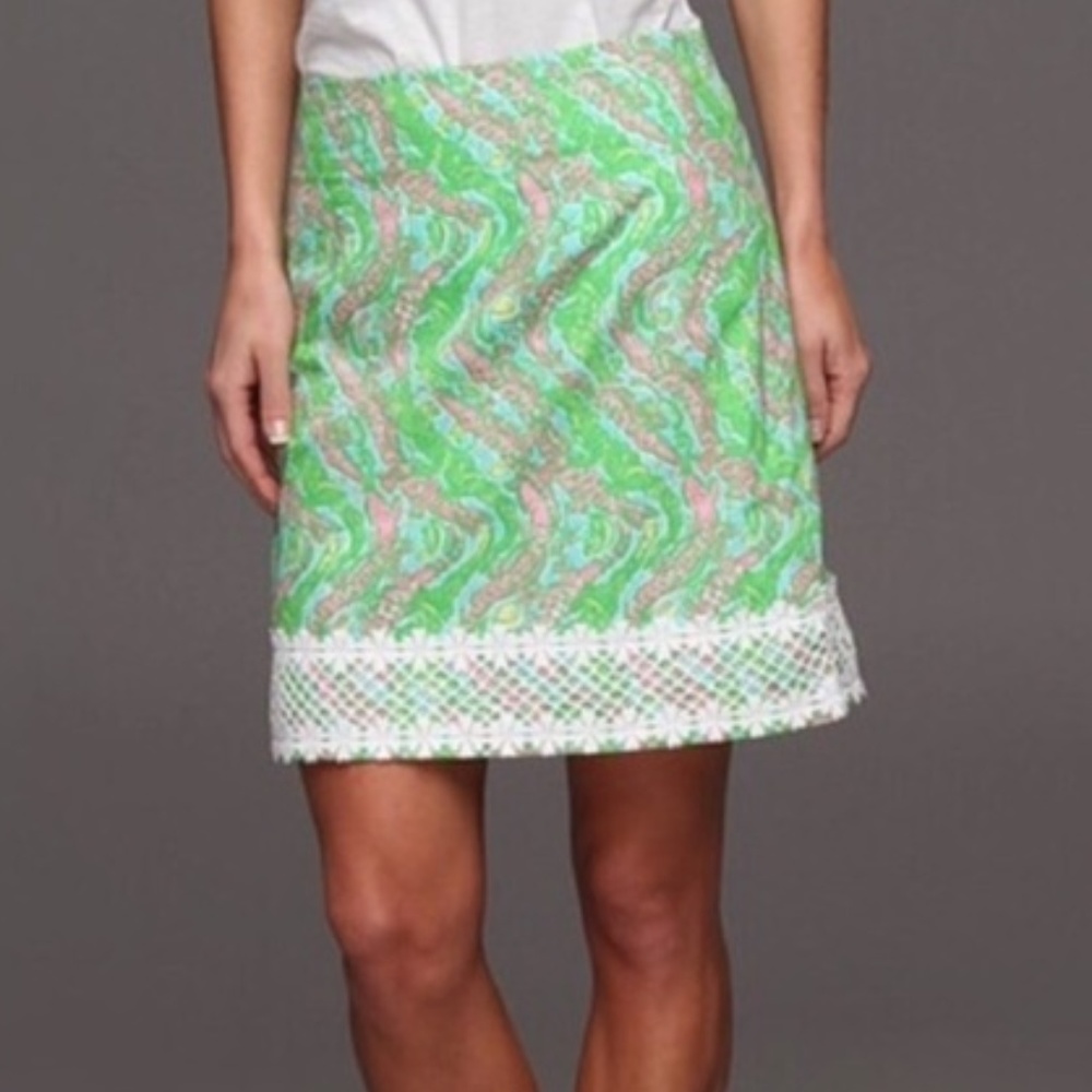 Lilly Pulitzer Alligator Pattern Skirt size 2